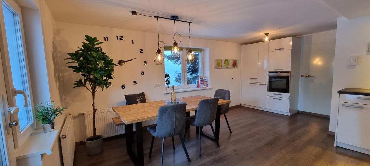Ferienwohnung Haus Tisch Schruns Exterior foto